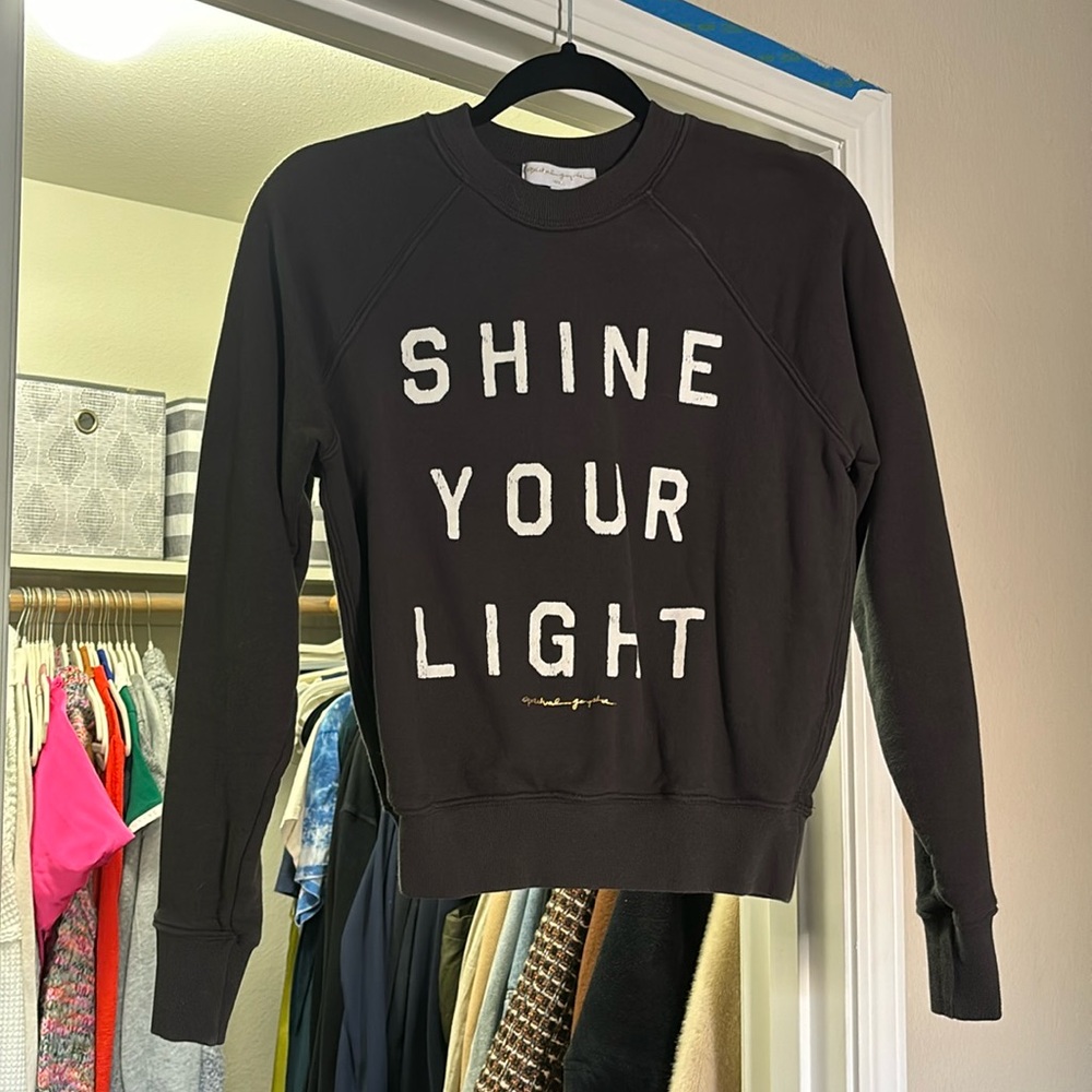 Sweatshirt